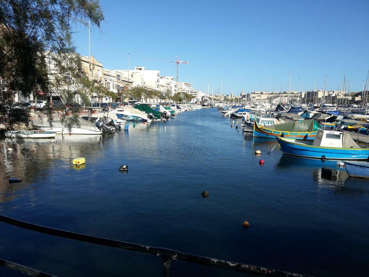 Seafront Apartment Between Valletta And Sliema Msida Exterior foto