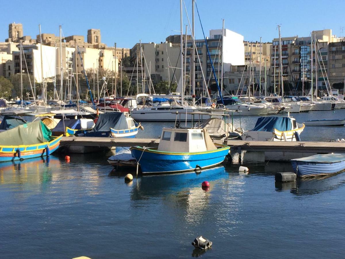 Seafront Apartment Between Valletta And Sliema Msida Exterior foto